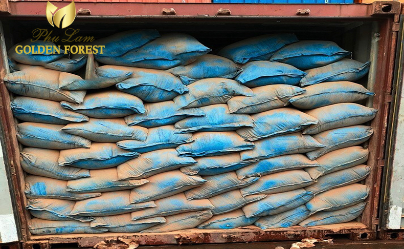 30 CONTAINERS OF COCONUT SHELL POWDER TO INDONESIA